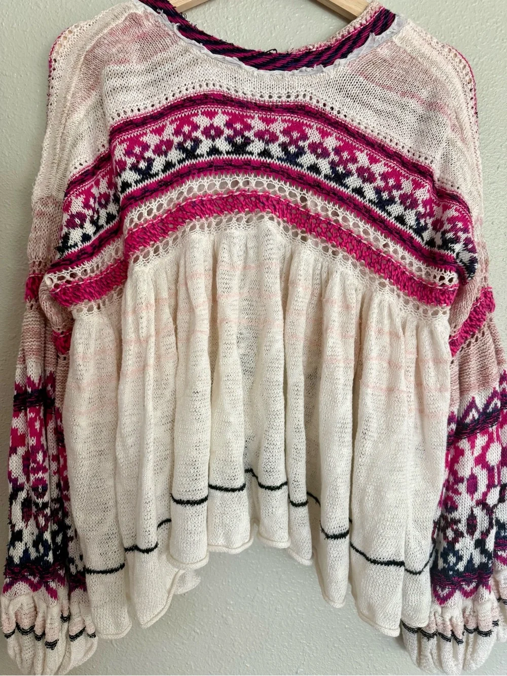 Free People Knit & Crochet Cardi S White, Pink, Purple Bubble Sleeves⭐️Like New